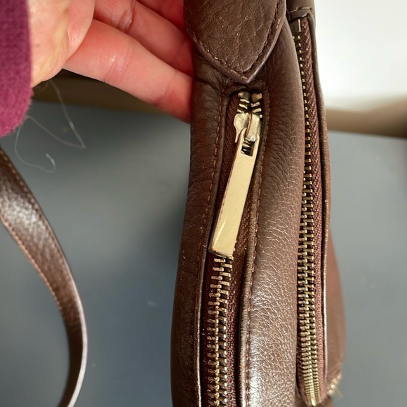 Danier leather Crossbody bag - Picture 2 of 8